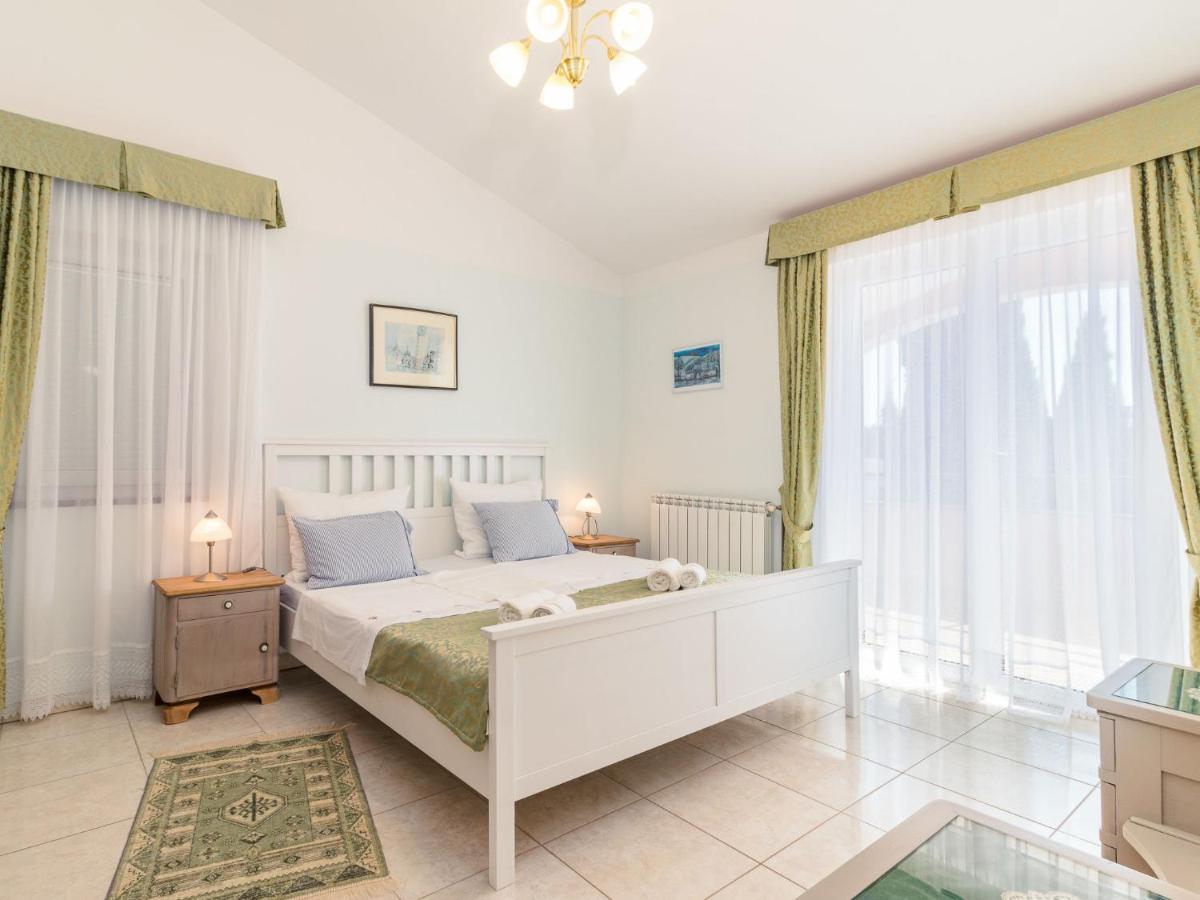 Apartment Viktorija - PRC405 Nova Vas  Buitenkant foto