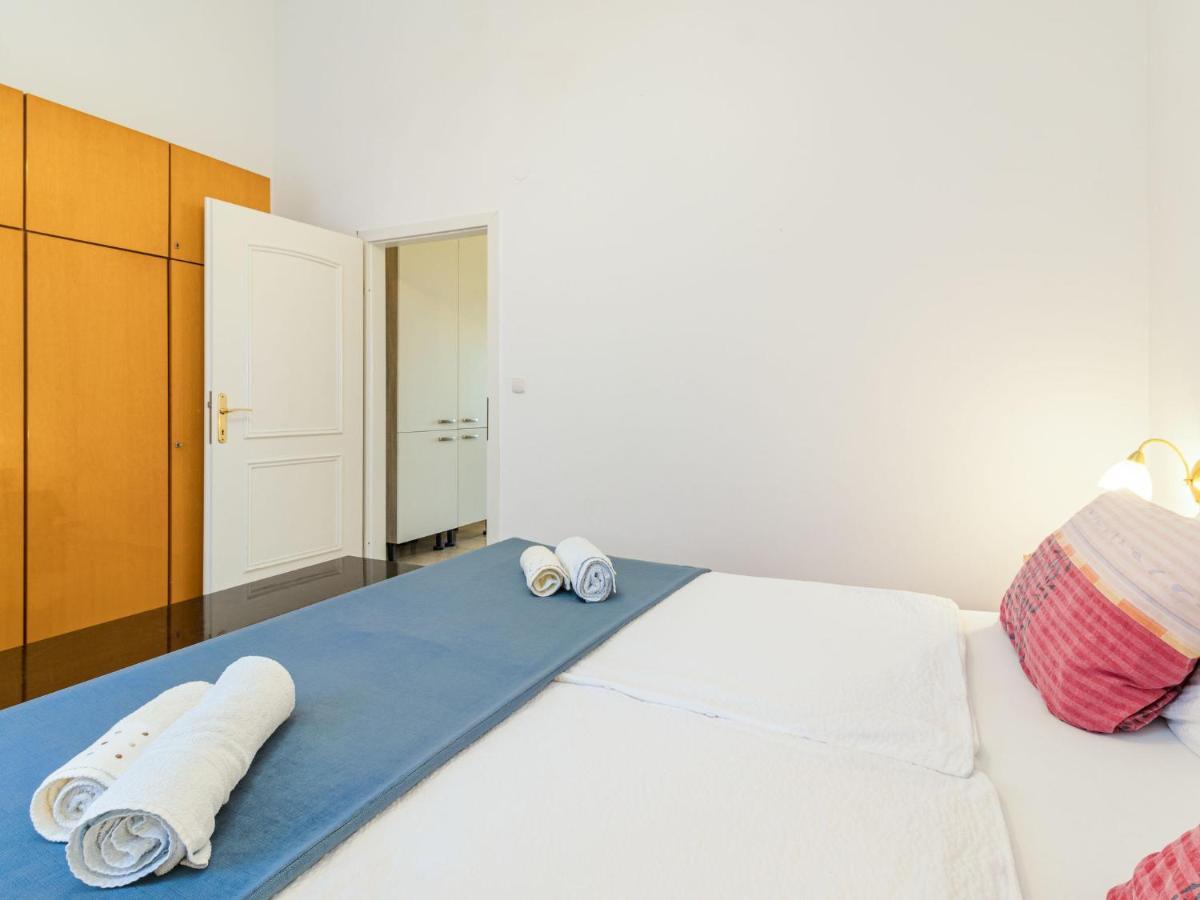 Apartment Viktorija - PRC405 Nova Vas  Buitenkant foto