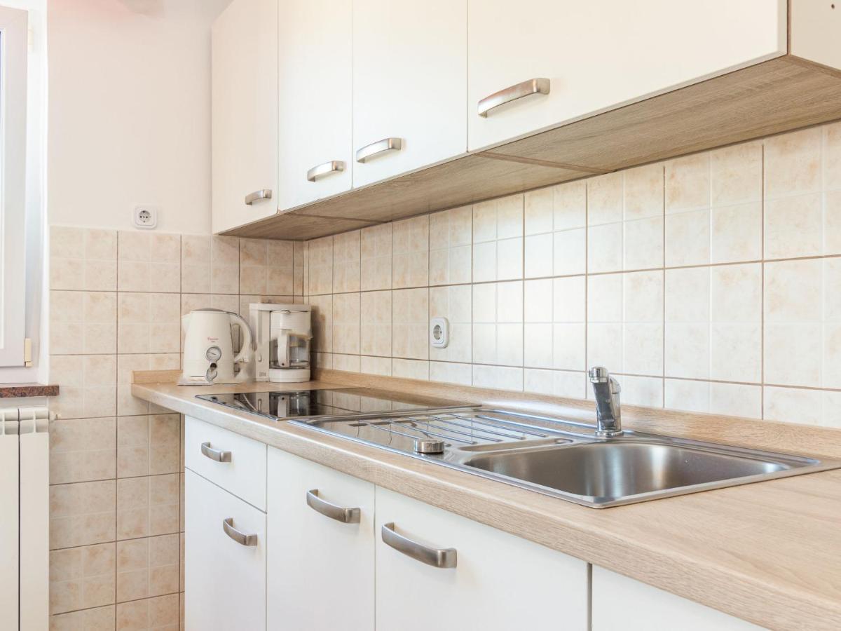 Apartment Viktorija - PRC405 Nova Vas  Buitenkant foto
